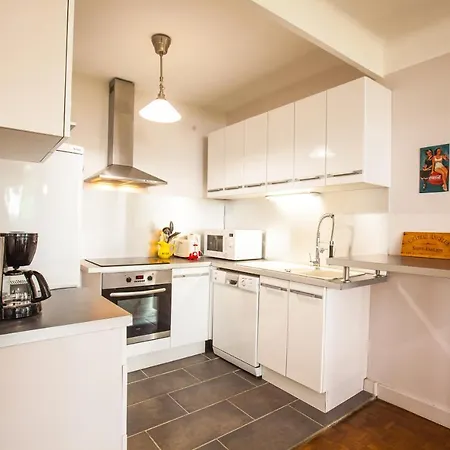 Amazing Two Bedroom Flat With Balcony * Biarritz